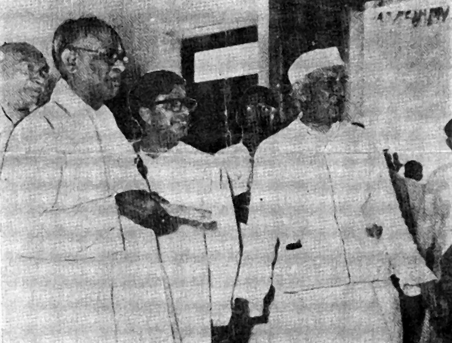 Karumuttu Thiagarajar With Nehru