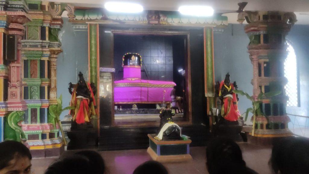 1008 siva lingam temple