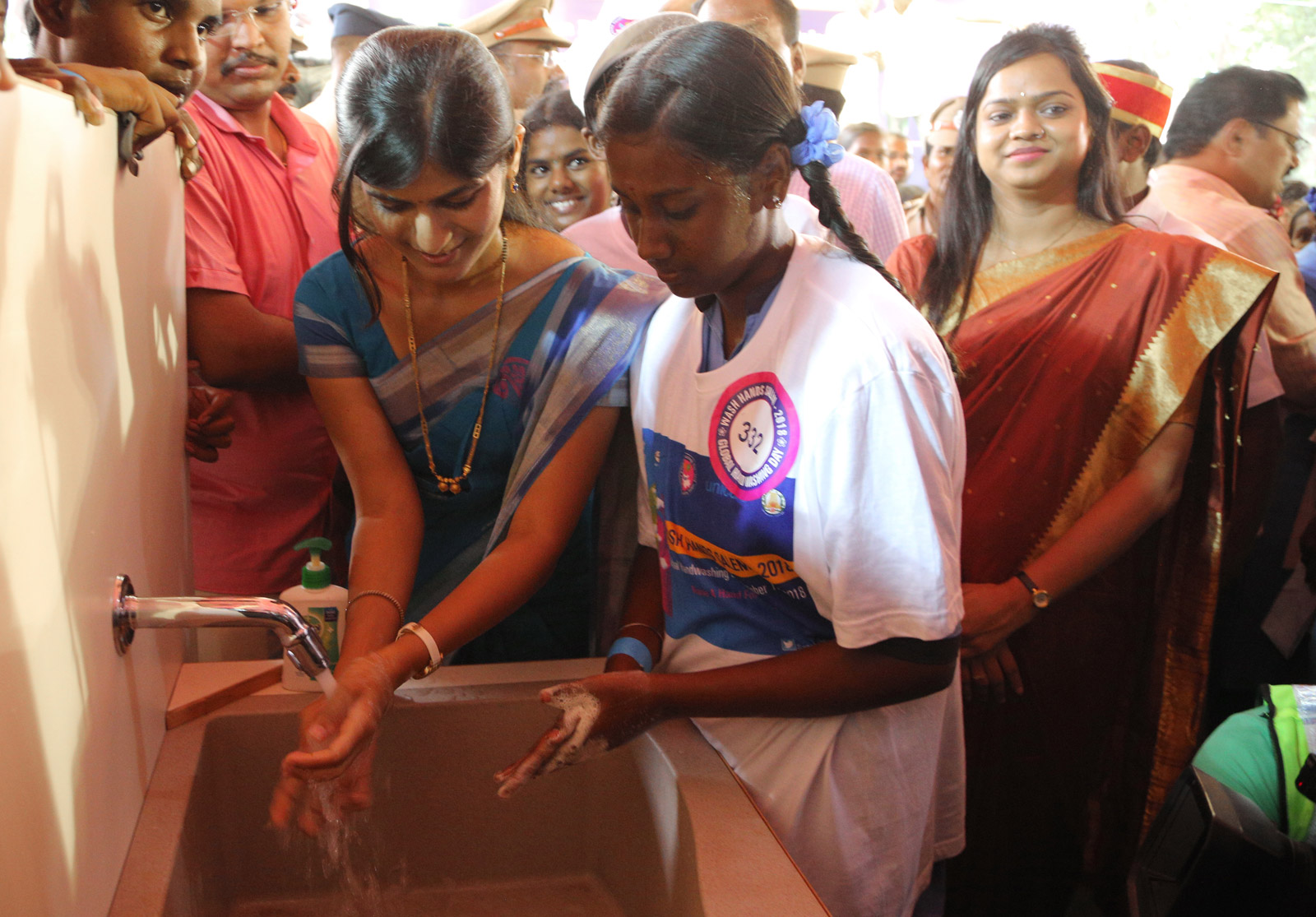 sona hand wash 2 world guinness record - hand wash